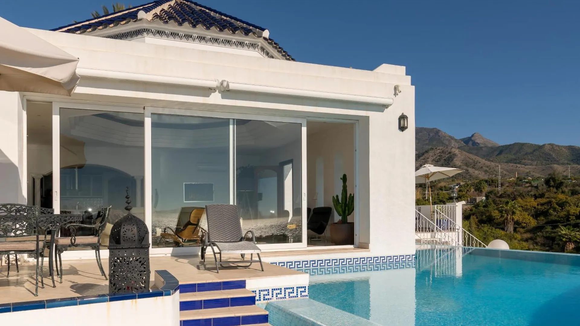 Villa Chimenea 16 Vila Nerja Espanha